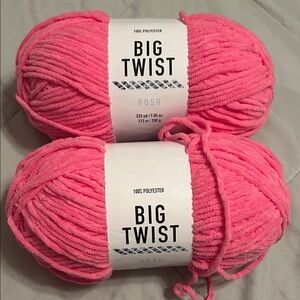 Big Twist Posh Pink pitaya Yarn 2 skeins